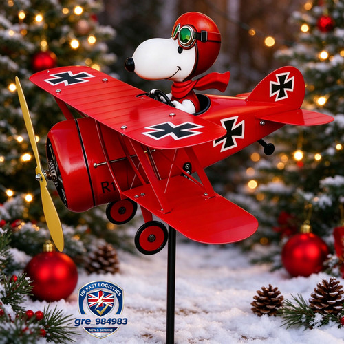 Snoopy pilot flying biplane - pilot,