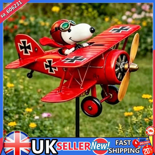 Snoopy pilot flying biplane - pilot,