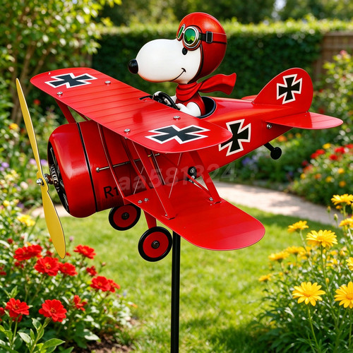 Snoopy pilot flying - pilot,